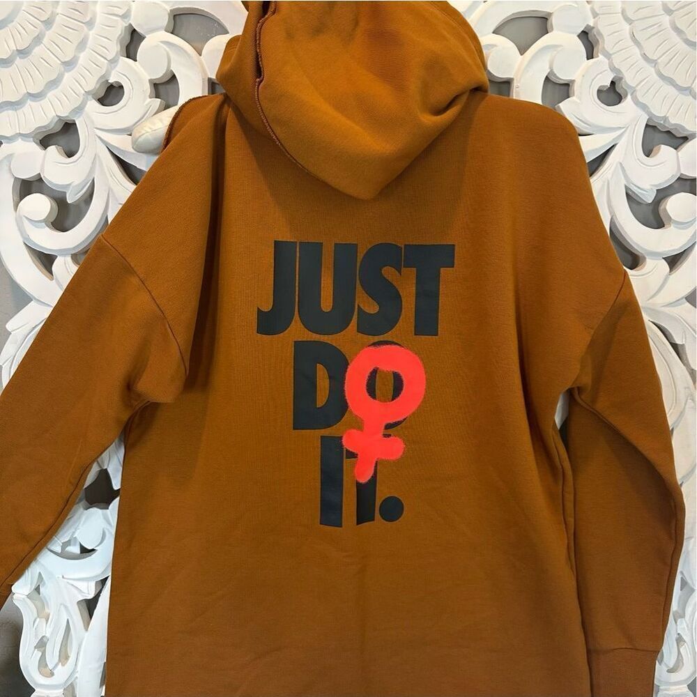 Women’s Nike Rebel Slash Hoodie - Picture 4 of 6